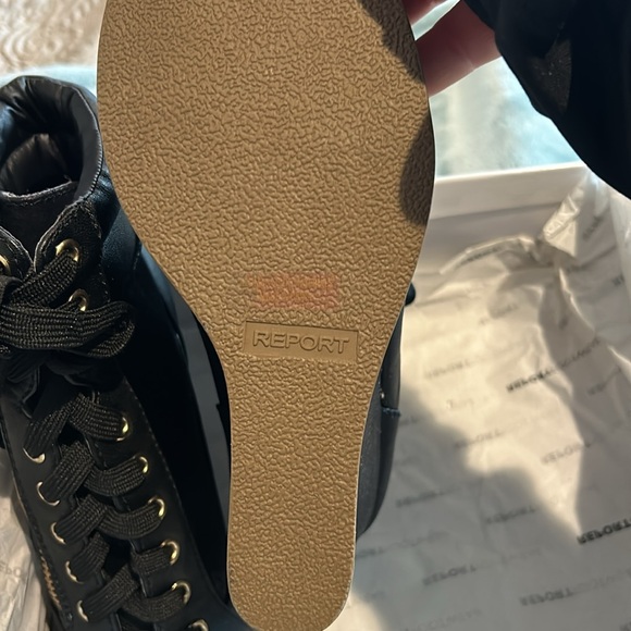 Black Wedge Boots-8.5-Brand New In Box-NWT - Picture 6 of 8